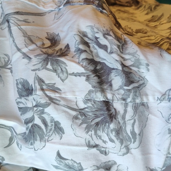 White Button Down with Flower Pattern - Picture 2 of 3